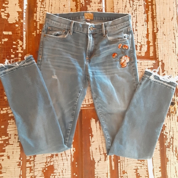 Driftwood Audrey embroidered fitted jeans 28 - Picture 2 of 8